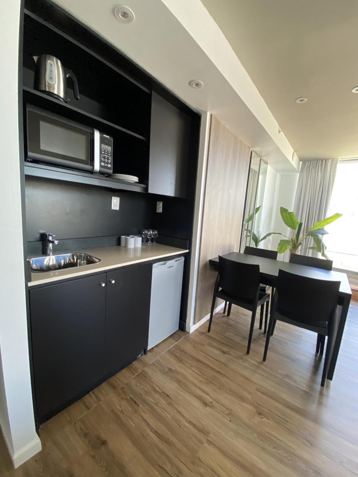 Hotel Ciudadano Suites Montevideo Esterno foto